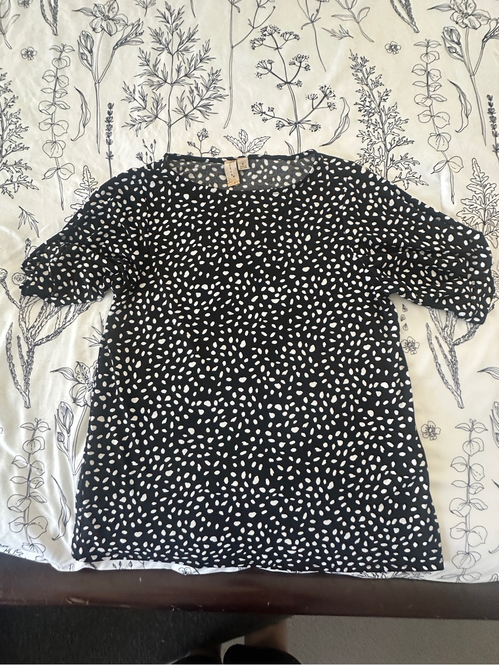 Misia Black and White Dot Puff Sleeve Tunic
